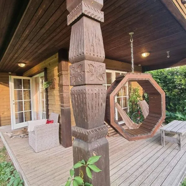 Norwegian saunahouse, hotel v destinaci Haapse