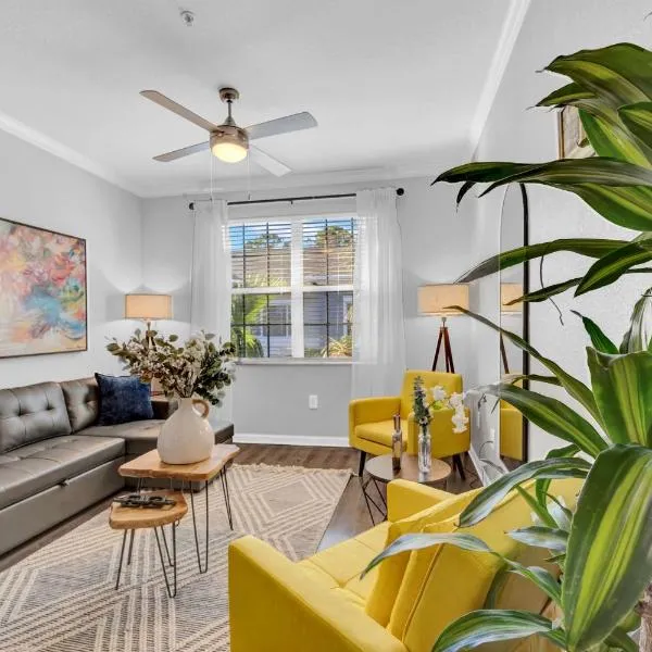 Modern 2BR2BA King Bed Pool, Gym #6, hotel a Tampa