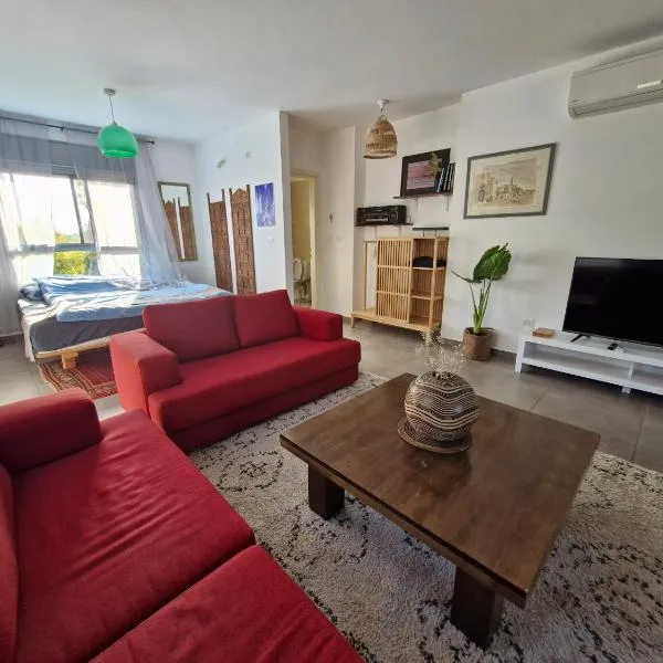אגמון החולה, hotel v destinaci Lahavot HaBashan