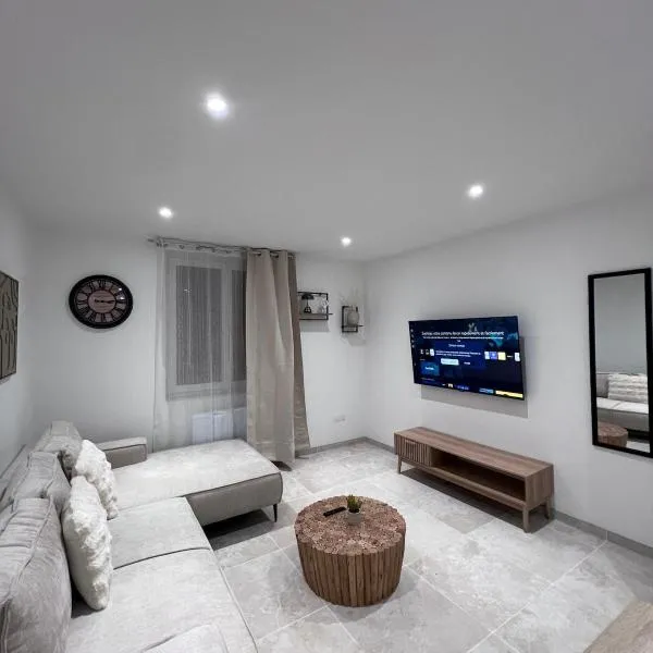 Espace Moderne & Cosy hyper centre, hotel v destinaci Dunkerque