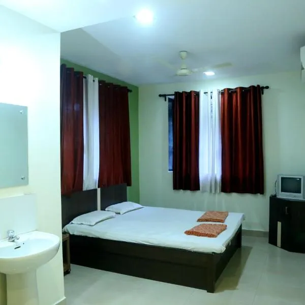 Hotel Abhiraj, hotel v destinaci Pawas