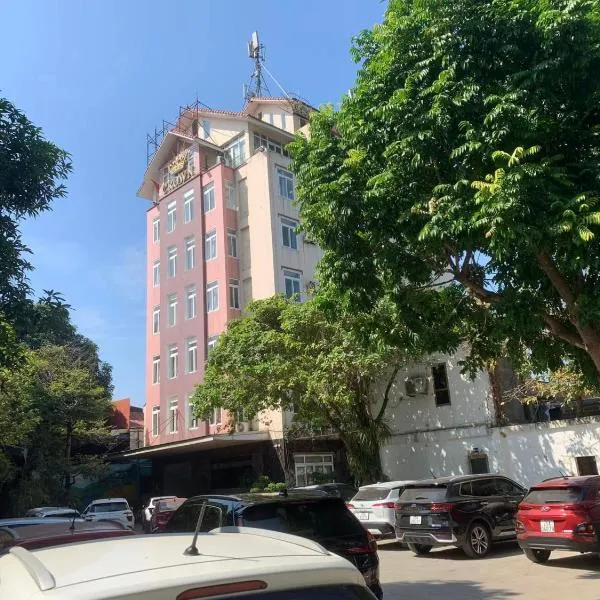 Crown Hotel, hotel v destinaci Thái Nguyên