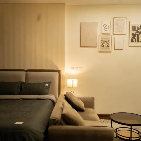 Ở Nhà Apartment Vinhomes Smart City, hotel in Nam Tu Liem