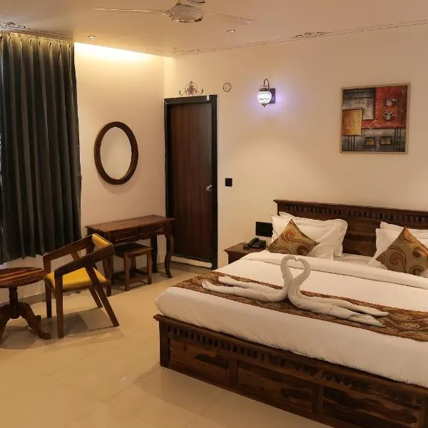 Hotel Paras Chittorgarh、チットールガルのホテル