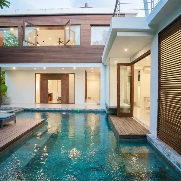 Villa Sassy - Stunning Private Award Winning Seminyak Oasis, hotell Seminyakis