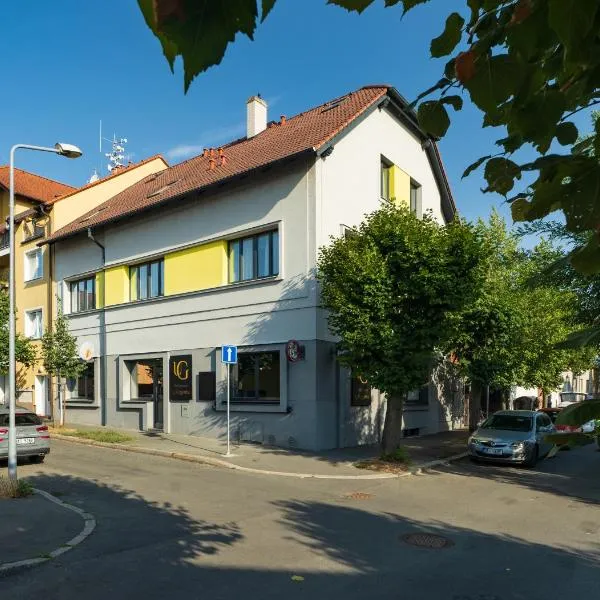 Penzion U Gigantu, hotel v Plzni