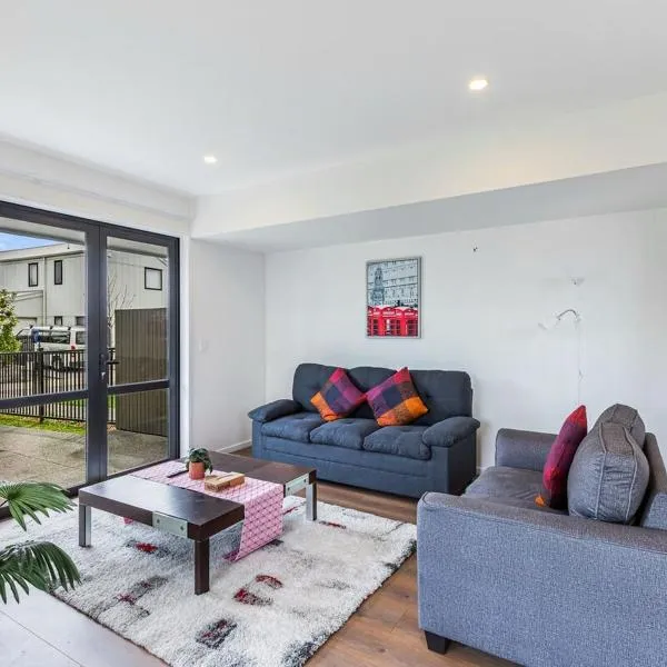 AKL Air port 6 km, free car park, spacious & Bright, hotel di Auckland