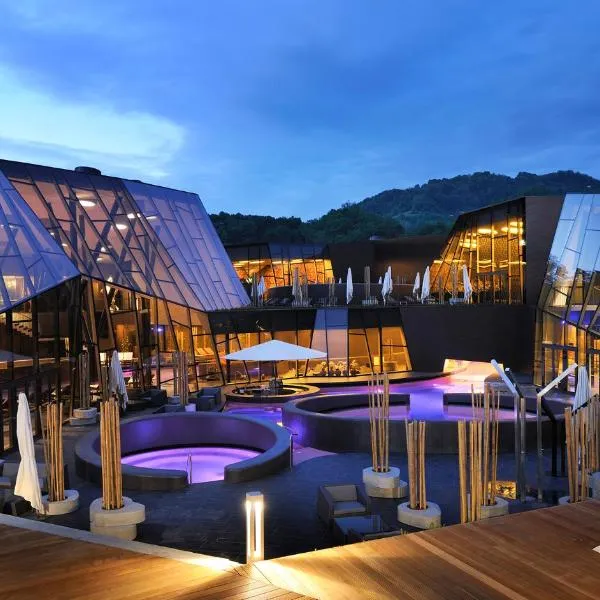 F95 AQUALUNA KAMP NATURA PODČETRTEK swimming card not included, hotel v destinaci Podčetrtek