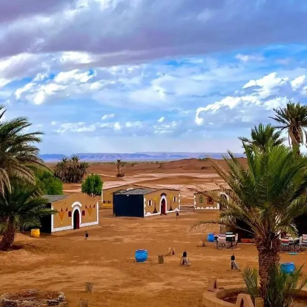 Mhamid camp happy night, hotel v destinaci Mhamid
