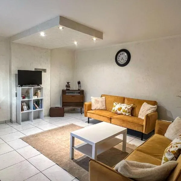 XXXL 10 personnes, hotel em Bellignat