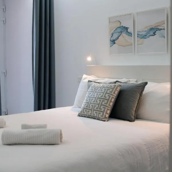 Sandstone Apartment 19, hotel in Marsaskala