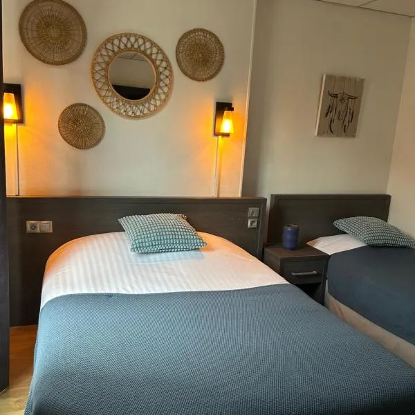 Les Initiés, hotel v destinaci Rouen