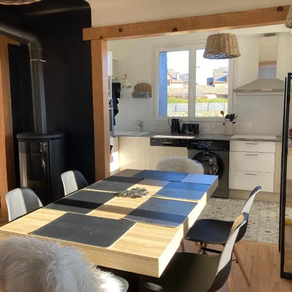 Authentique ferme Cerdane entièrement rénovée, hotel en Caldégas