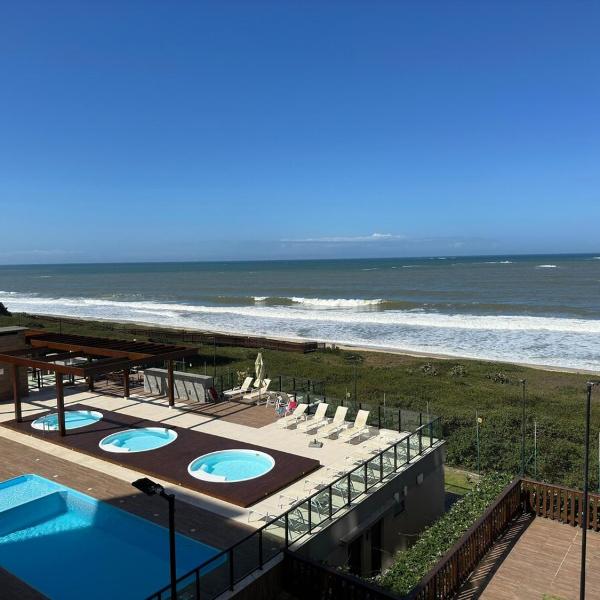 Paraiso beira-mar, apartamento pé na areia