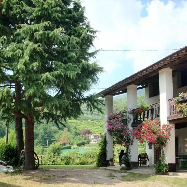 Ai Bonde, hotel v destinaci Ome