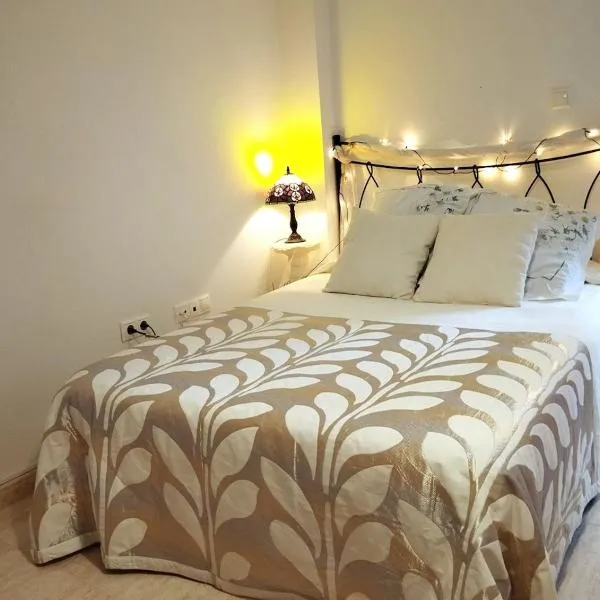 Estudio a 5 minutos del Aeropuerto: Torrellano'da bir otel