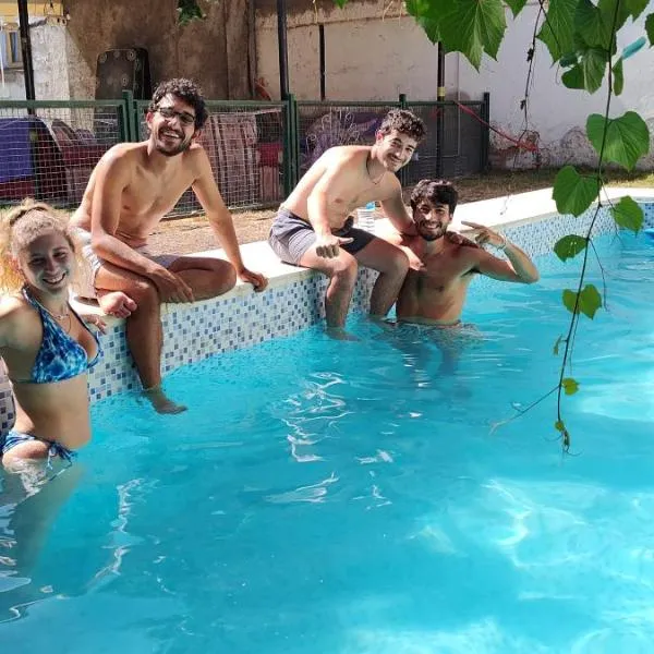 Clover Hostel, hótel í Mendoza