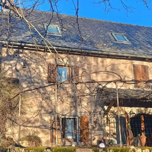 Gite aux jardins du Soulié, hotel a Espeyrac