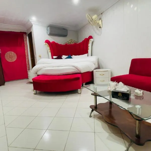 Hotel New Mid City Multan、ムルターンのホテル