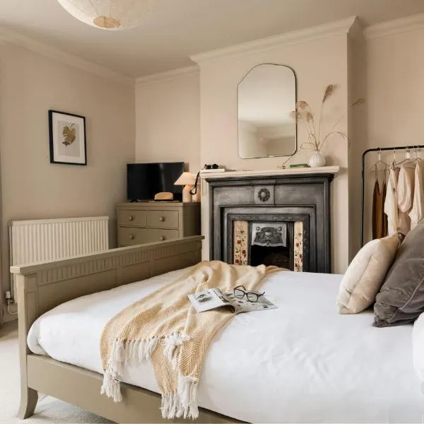 Morleys Rooms - Located in the heart of Hurstpierpoint by Huluki Sussex Stays, hotel i Hurstpierpoint