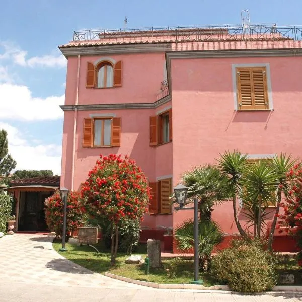 Hotel Arco Di Travertino, hotel v Římě