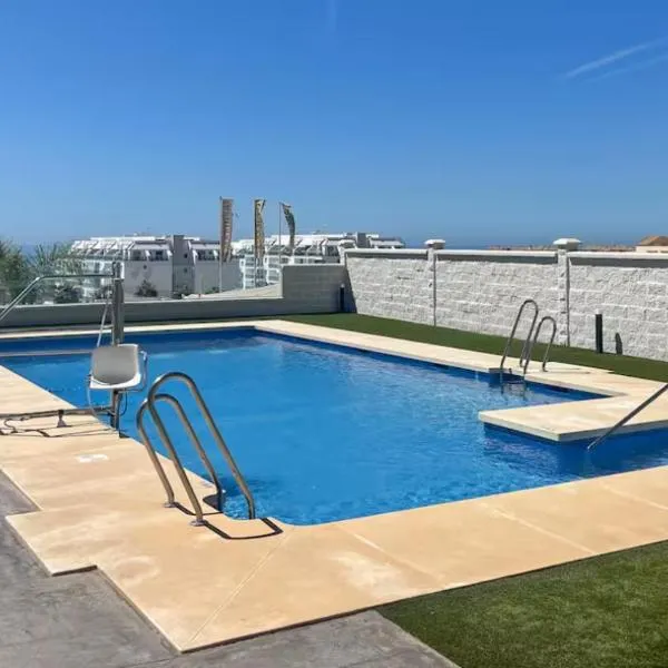 2Bedroom 2Bathroom newly Flat 1 min from the beach, hotel di Torrox