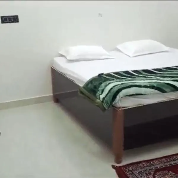 White House Homestay, hotel v destinaci Naini