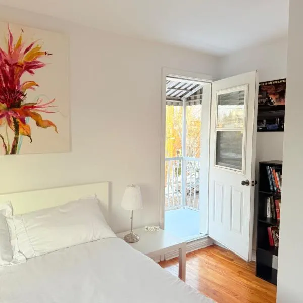 Cozy & spacious 3 BDR condo, hotel v Montrealu