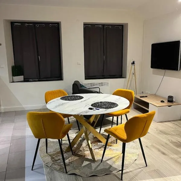 Bel appartement F2 rénové plein centre ville, hotel in Pont-à-Mousson