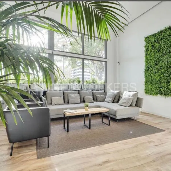 Apartment close Barcelona - Rentals Badalona Beach - Free Parking, hotel em Badalona