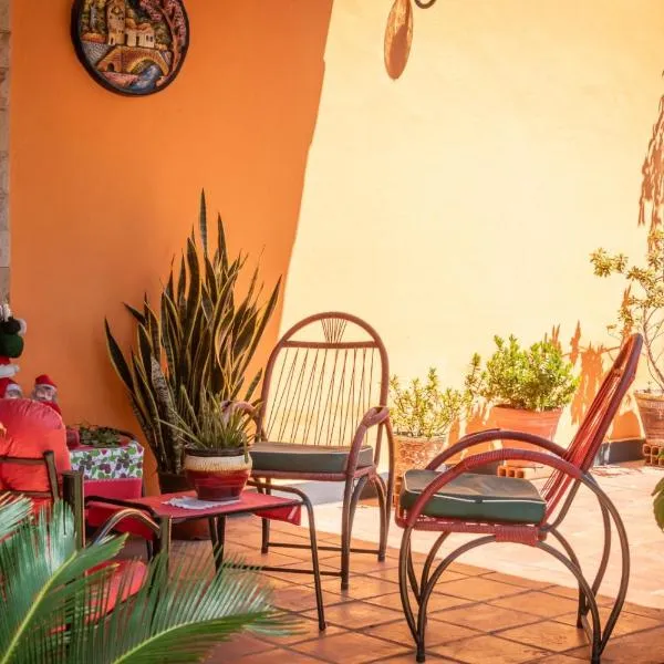La Luqueña House, hotel in Luque