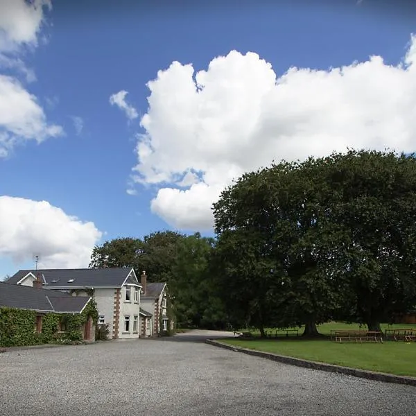 Coolanowle Self Catering Holiday Accommodation, hotel v destinaci Carlow