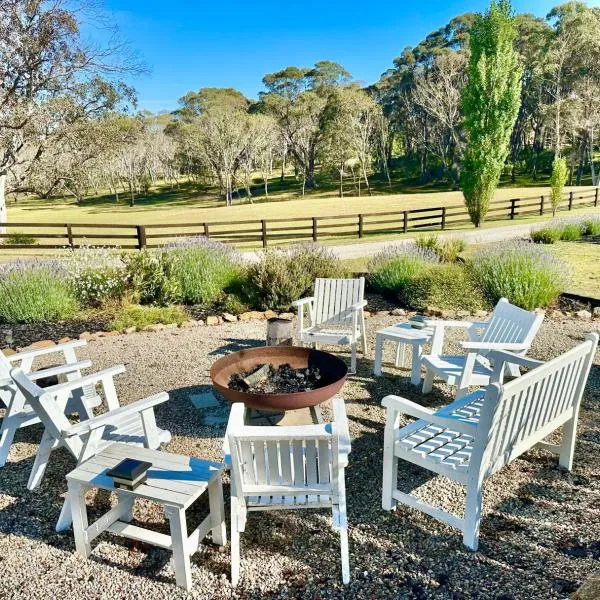 Amberlea Homestead & Cottage, hotel v destinaci Mongarlowe
