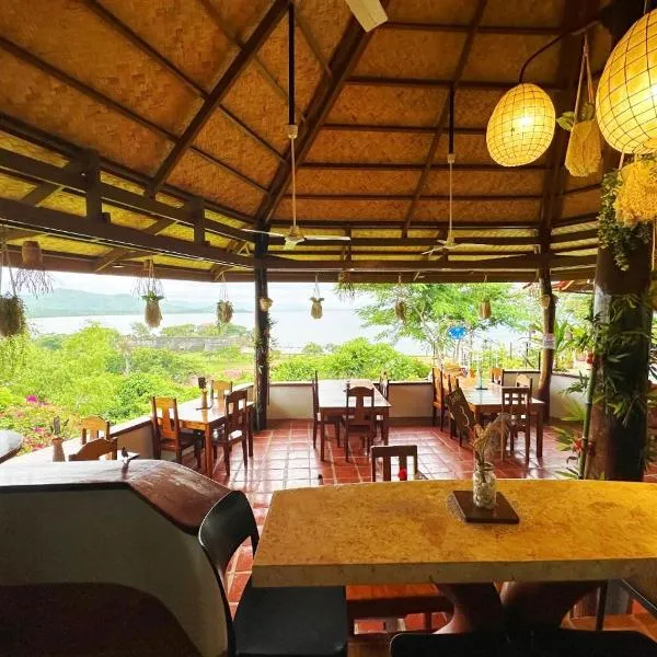 Casa Rosa Inn and Restaurant、タイタイのホテル