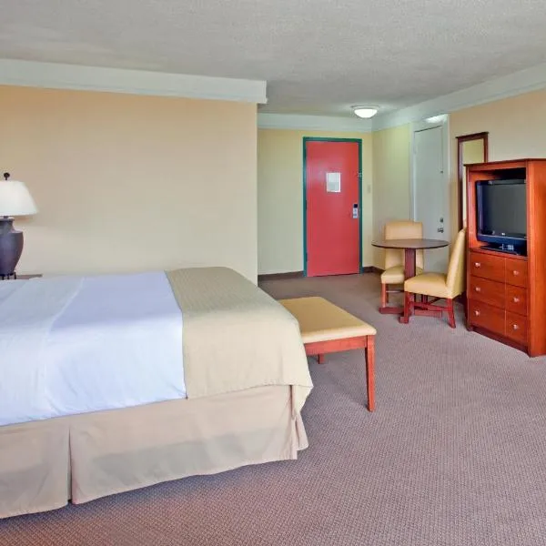 Holiday Inn Ponce & El Tropical Casino by IHG, hotel v mestu Ponce