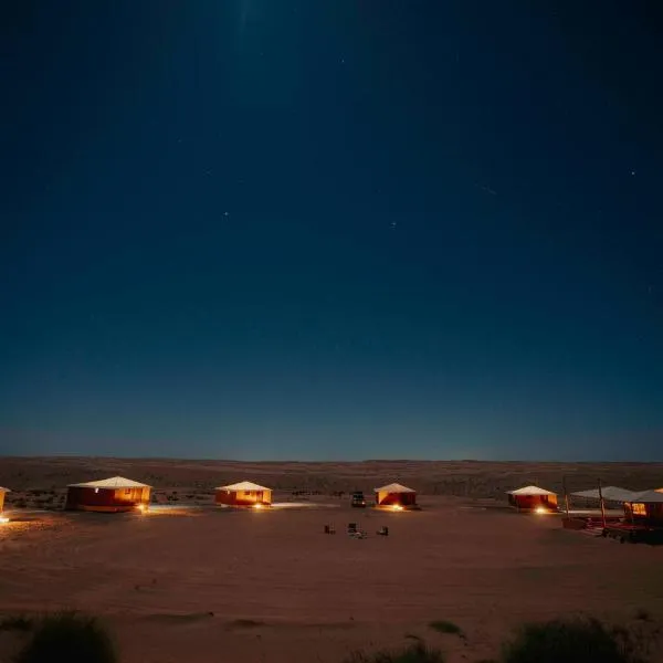Silent Dunes Camp, hotel a Ḩawīyah