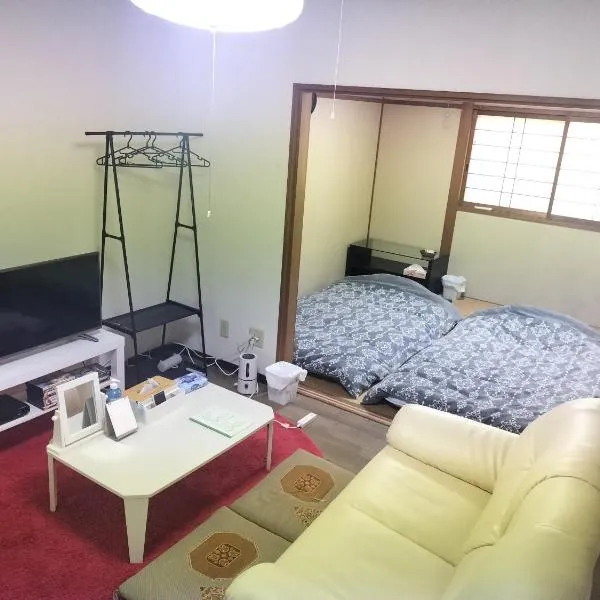 ゲストハウス駅近 Gesthouse Ekichika in Naruto, hotel v destinaci Naruto