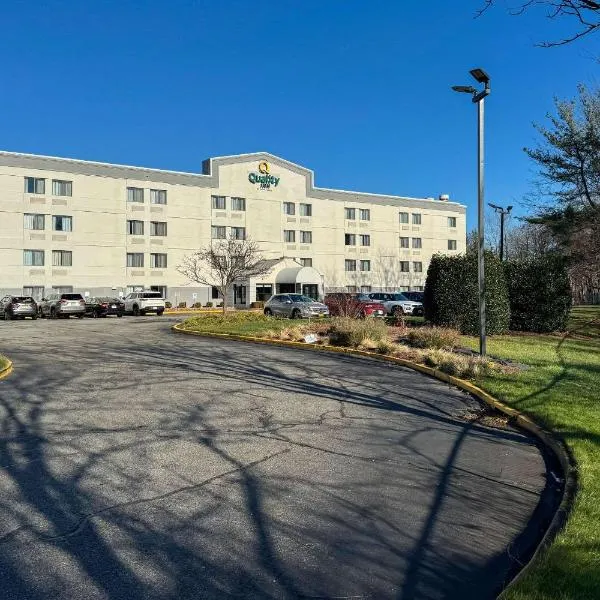 Quality Inn Spring Valley - Nanuet, hotell i Spring Valley