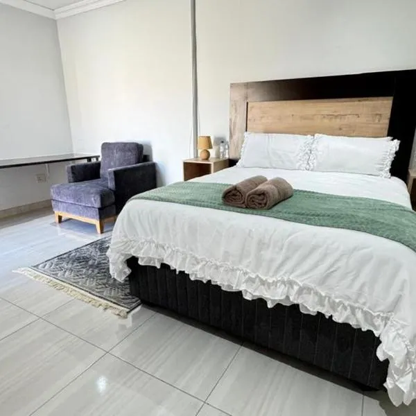 The Shifting Whispering Sands Guesthouse, hotel in Walvis Bay