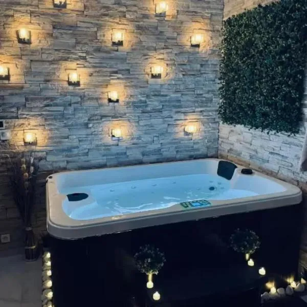 BY NEPTUNE - Appartement Rustique JACUZZI, hotel v destinácii Bondy
