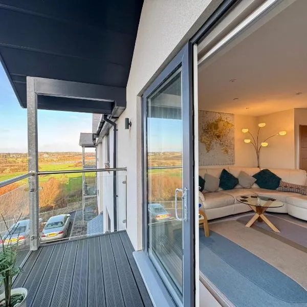 Gwel Y Bae-2 Bed-en-suite-Lift-Pet friendly, hotel in Trearddur