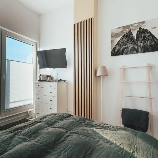 Nahe Messe - Privates Gästezimmer mit Bad in einer Wohnung, hotel en Colonia
