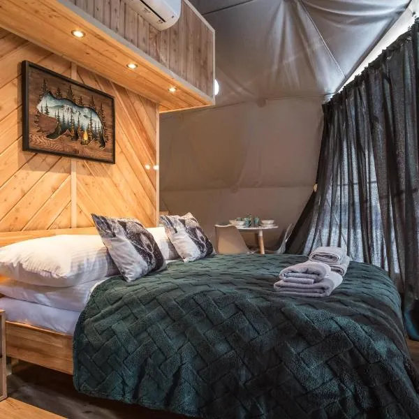 Glamp Mała Łąka Jacuzzi & Sauna Zakopane, hotel v Zakopaném