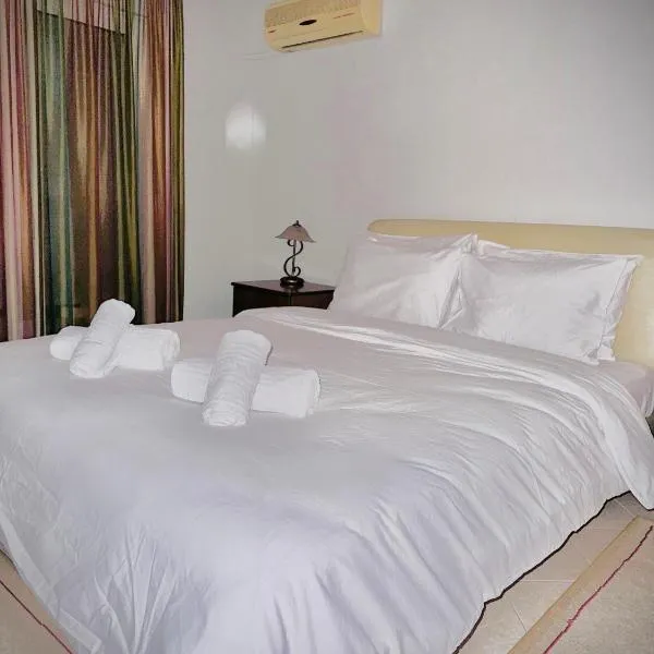 Thea Luminosa Luxe, hotel v destinaci Orestiás