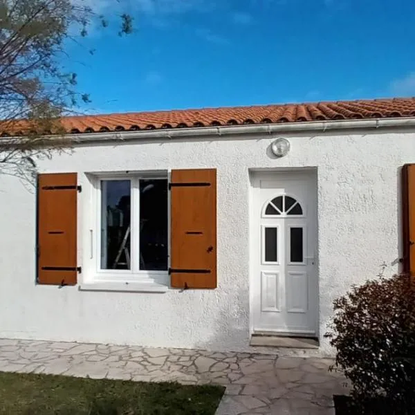 Le saule ile d' oleron, hotel a Saint-Pierre-d'Oléron