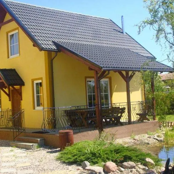 Sun Village Domki, hotel in Stegna