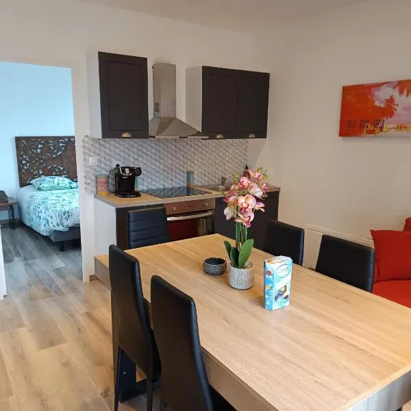 gîte dans endroit atypique, hotel v destinaci Flamets-Frétils