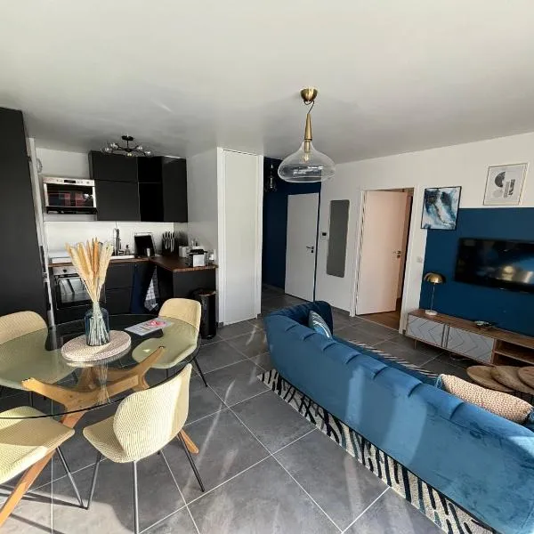 Le petit écrin de Divonne – hotel w mieście Divonne-les-Bains