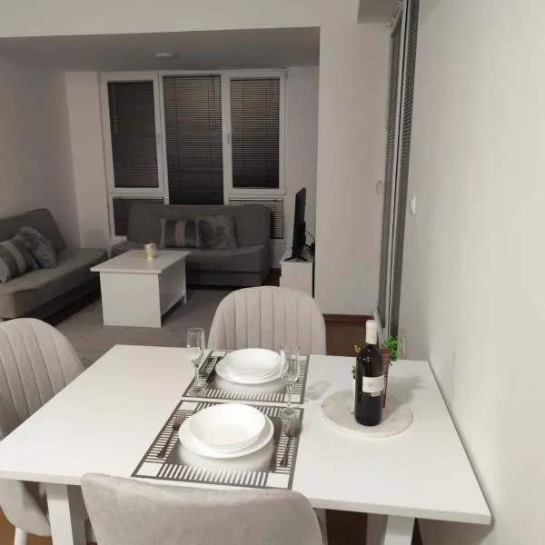 Miha apartment, hotel v destinaci Petrovec