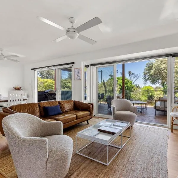 Surfspray I Pet Friendly I Absolute Beachfront, hotel in Culburra Beach